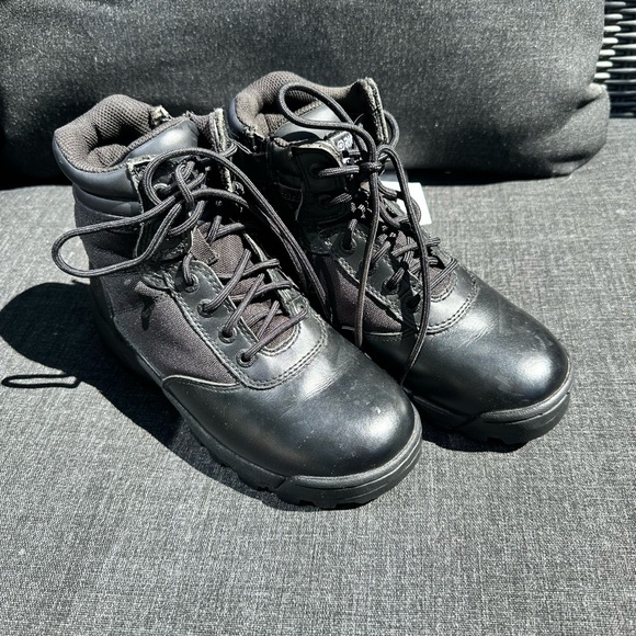 Original S.W.A.T first responder combat boots. Classic 6” side zip. Like new - Picture 3 of 7